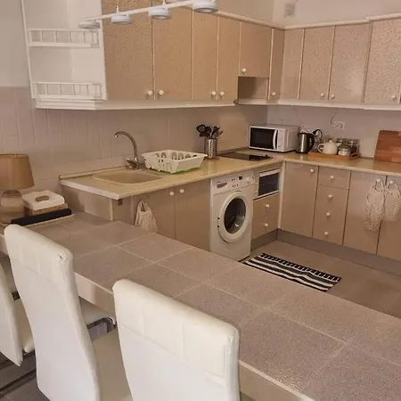 Casa Gales: Relax Next To The Sea For Families Corralejo