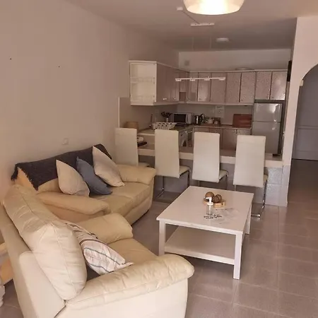 Casa Gales: Relax Next To The Sea For Families Apartment